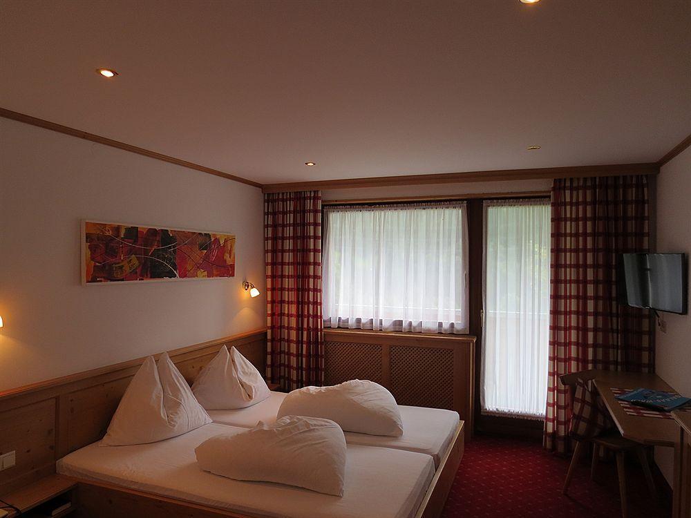 Hotel Sonnblick Wald am Arlberg Εξωτερικό φωτογραφία