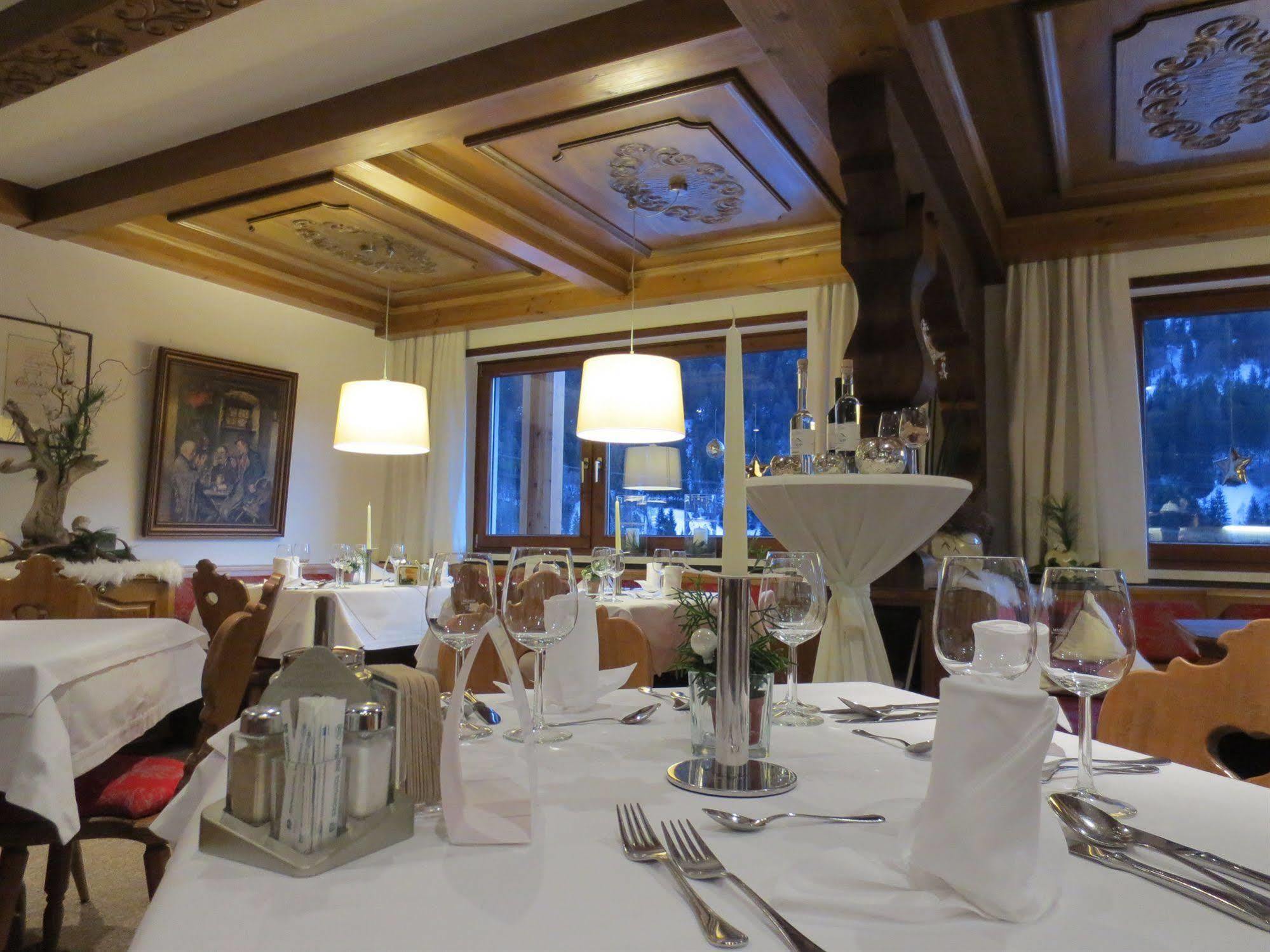 Hotel Sonnblick Wald am Arlberg Εξωτερικό φωτογραφία