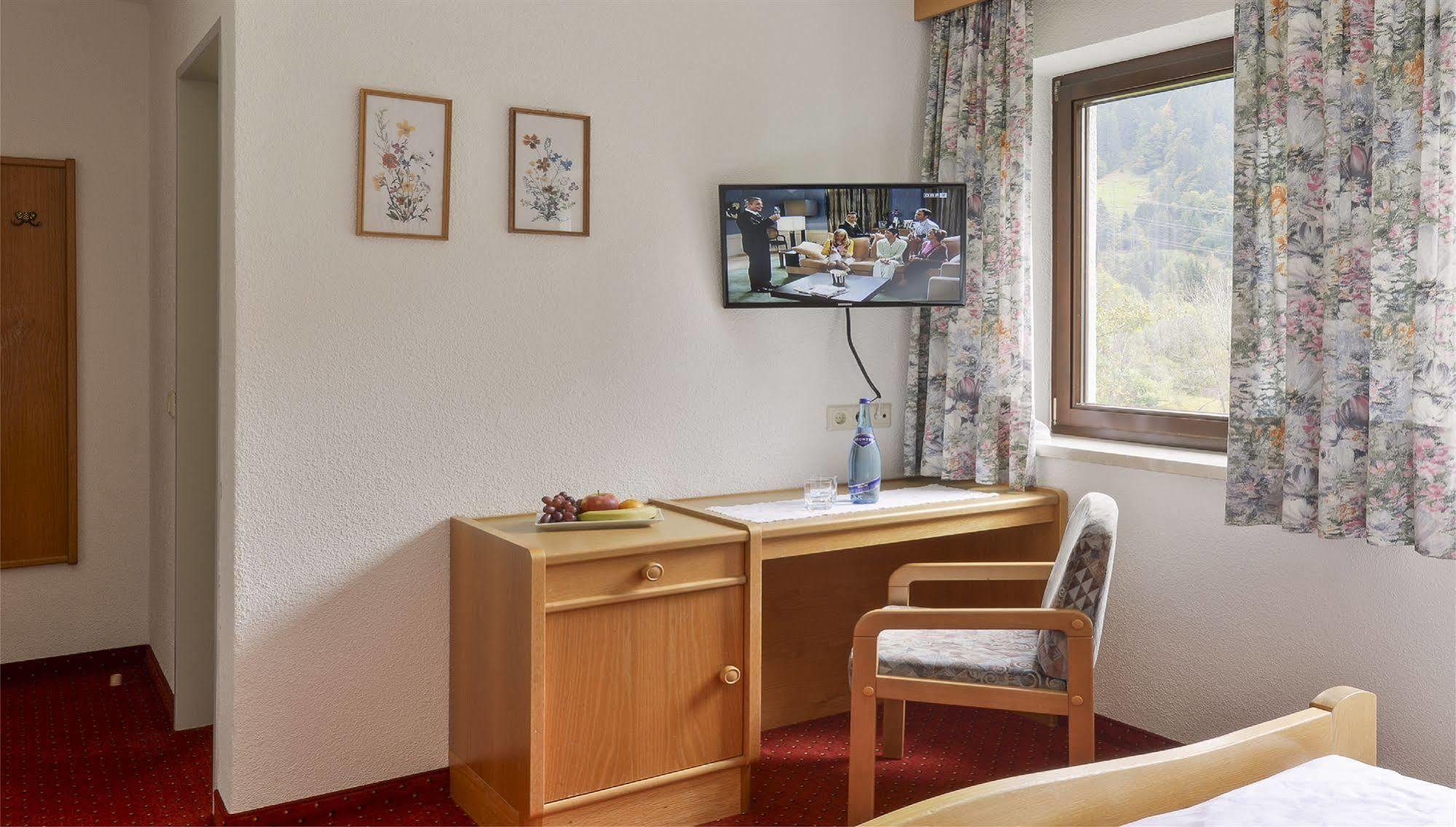 Hotel Sonnblick Wald am Arlberg Εξωτερικό φωτογραφία